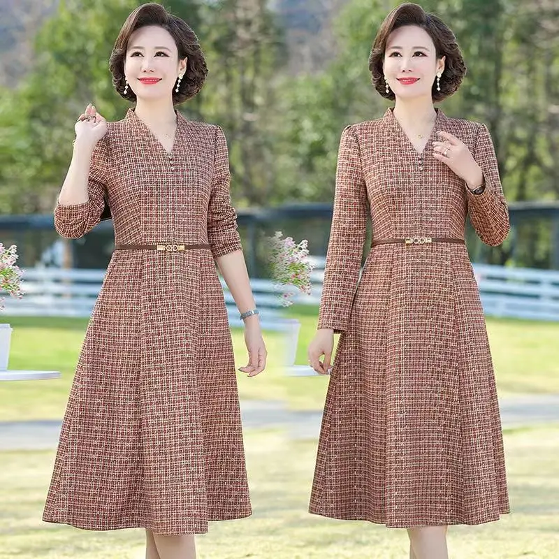 Fashion Dresses for Women 2024 New Sexy V-collar Bodycon Autumn and Winter Long Sleeve Plaid Elegant T211
Fashion Dresses for Women 2024 New Sexy V-collar Bodycon Autumn and Winter Long Sleeve Plaid Elegant T211
