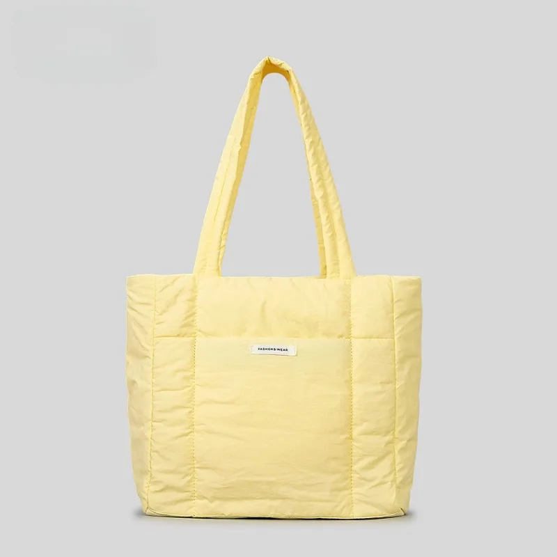 Retro Women Tote Bag Winter New Fashion Personalized Shoulder Bag Casual Nylon Commuter Underarm Bag Large Capacity Handbag
Retro Women Tote Bag Winter New Fashion Personalized Shoulder Bag Casual Nylon Commuter Underarm Bag Large Capacity Handbag