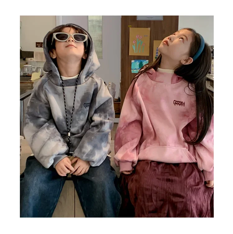 Korean Boys Girls Autumn Winter New Children Plush Thickening 2023 Fashion Gradient Hooded Pullover Baby Tops
Korean Boys Girls Autumn Winter New Children Plush Thickening 2023 Fashion Gradient Hooded Pullover Baby Tops