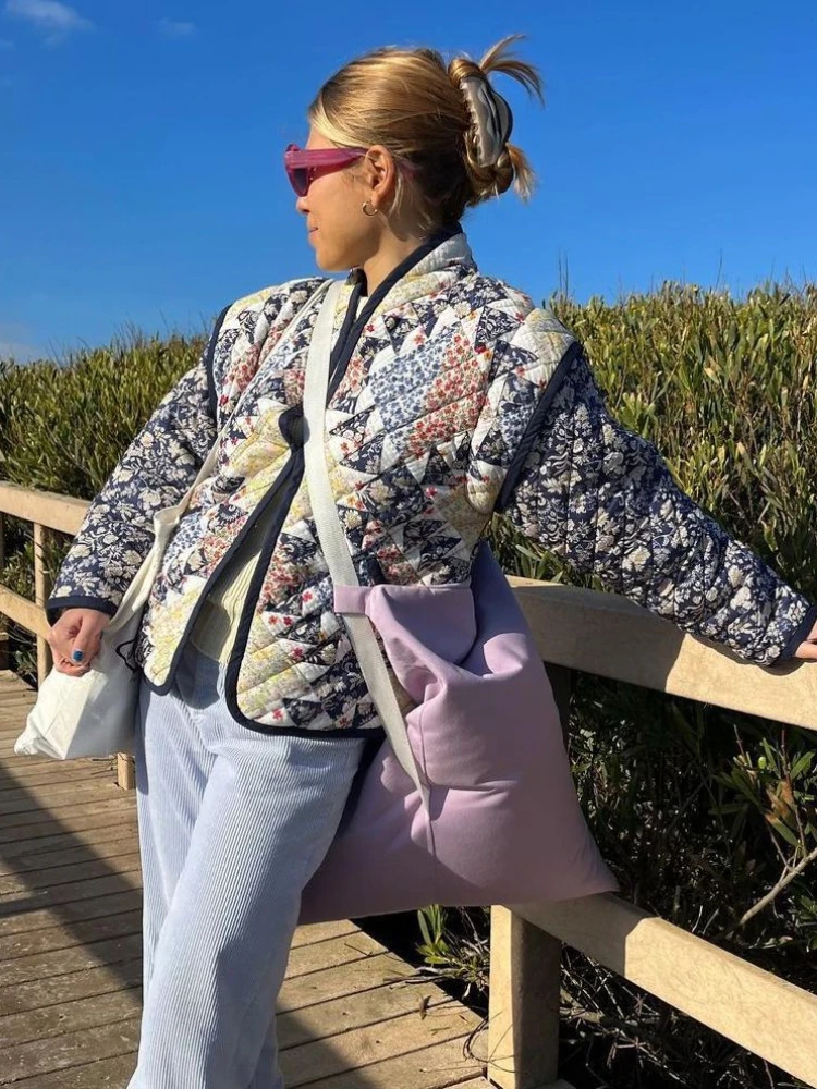 Floral print Elegant Coat Parkas Women Autumn Winter Sweet Korean Vintage Casual Zip Up Short Jacket
Floral print Elegant Coat Parkas Women Autumn Winter Sweet Korean Vintage Casual Zip Up Short Jacket