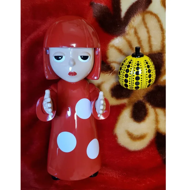 

28cm Yayoi Kusama Designer Figure Statue Abstract Wave-dot Pumpkin Artist Sculpture Fashion Brand Dots Pumpkin Creator Figurine