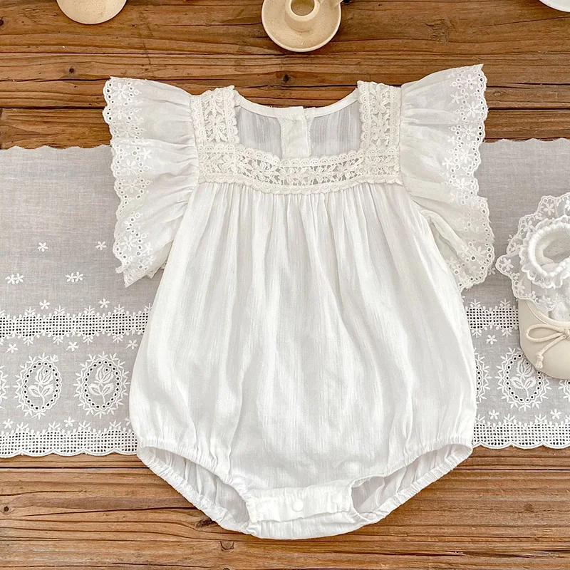 Summer Infant Baby Girls Bodysuits Fly Sleeved Cotton Lace Stitching Toddler Baby Girls Jumpsuit Baby Girl Clothing
Summer Infant Baby Girls Bodysuits Fly Sleeved Cotton Lace Stitching Toddler Baby Girls Jumpsuit Baby Girl Clothing