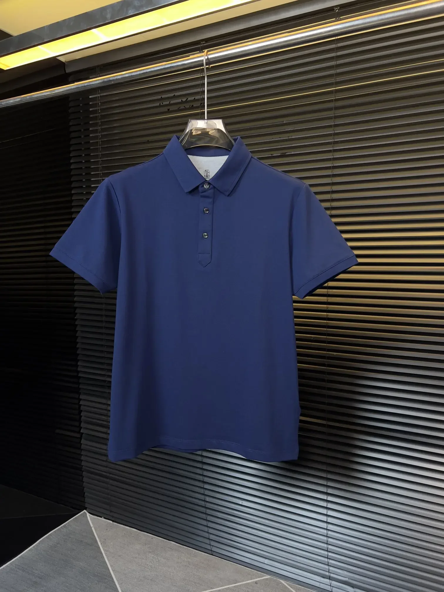 BILLIONAIRE SIJITONGDA Shirt silk men 2024 summer new short sleeve breathable thin embroidery quality big size s -2XL
BILLIONAIRE SIJITONGDA Shirt silk men 2024 summer new short sleeve breathable thin embroidery quality big size s -2XL