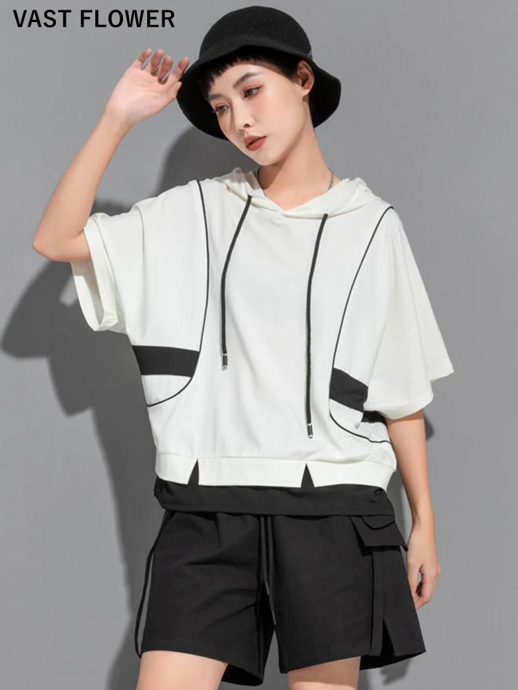 Patchwork Contrast Color Hooded T-shirt Women Batwing Short Sleeve Loose Casual Summer T Shirt Top Femme Fashion Clothing 2022
Patchwork Contrast Color Hooded T-shirt Women Batwing Short Sleeve Loose Casual Summer T Shirt Top Femme Fashion Clothing 2022