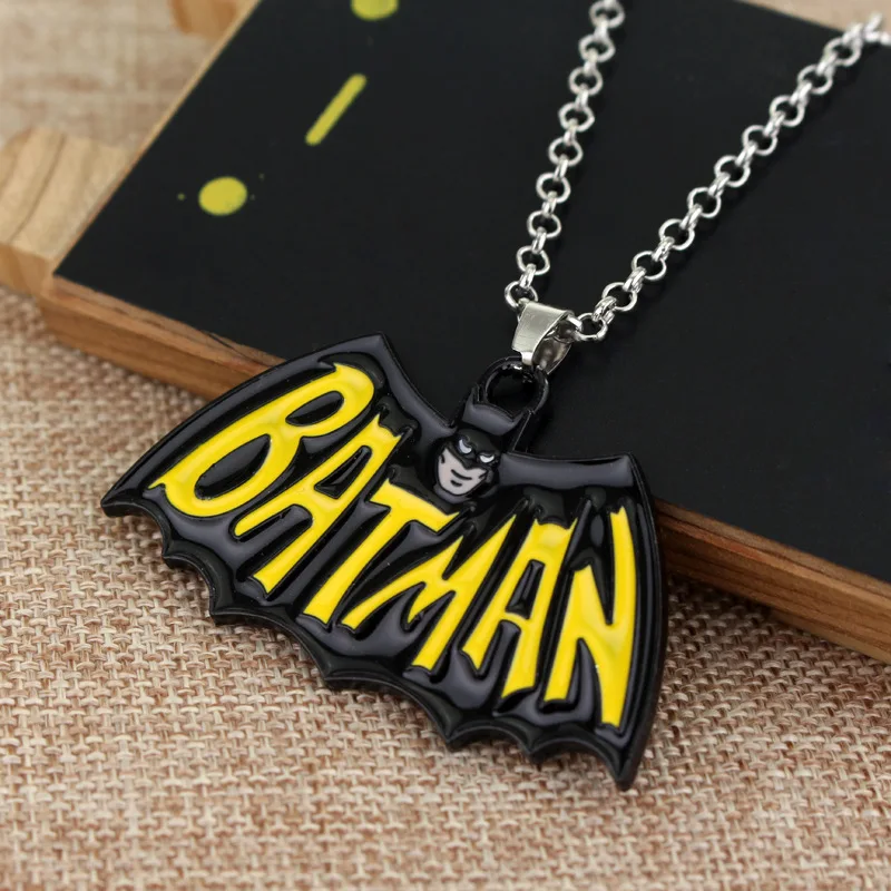 Batman Necklace Pendant Pendant Keychain Alloy Material Collection Men Ladies Jewelry Accessories Movie Peripherals Toys
Batman Necklace Pendant Pendant Keychain Alloy Material Collection Men Ladies Jewelry Accessories Movie Peripherals Toys