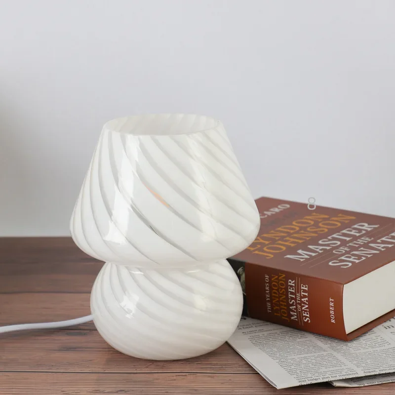 Cute Nordic Small Glass Table Lamp Bedroom Bedside Kids Room Desk Table Stained Glass Lamp Cute Lamp 100-240V Universal
Cute Nordic Small Glass Table Lamp Bedroom Bedside Kids Room Desk Table Stained Glass Lamp Cute Lamp 100-240V Universal