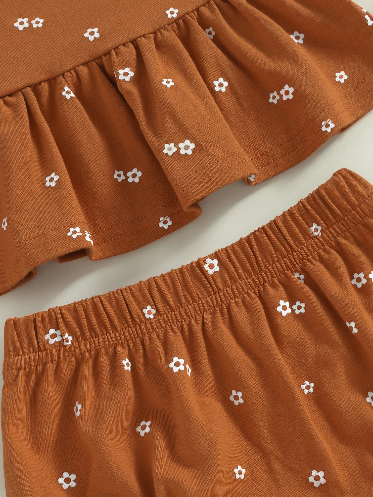 Baby Boys Summer Outfit Toddler Plaid Print Sleeveless Ruched A-line Tank Top Elastic Waist Shorts 2Pcs Clothes Set
Baby Boys Summer Outfit Toddler Plaid Print Sleeveless Ruched A-line Tank Top Elastic Waist Shorts 2Pcs Clothes Set