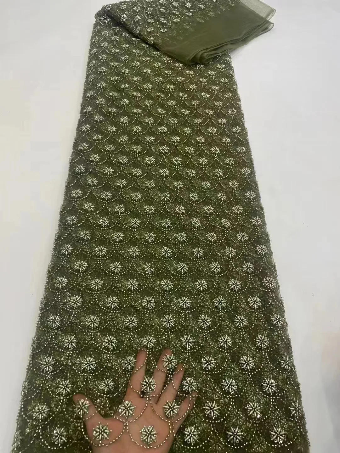 African Sequins Beaded Lace Fabrics 2024 High Quality Sequence Embroidery French Nigerian Lace Fabric For Wedding Sewing
African Sequins Beaded Lace Fabrics 2024 High Quality Sequence Embroidery French Nigerian Lace Fabric For Wedding Sewing