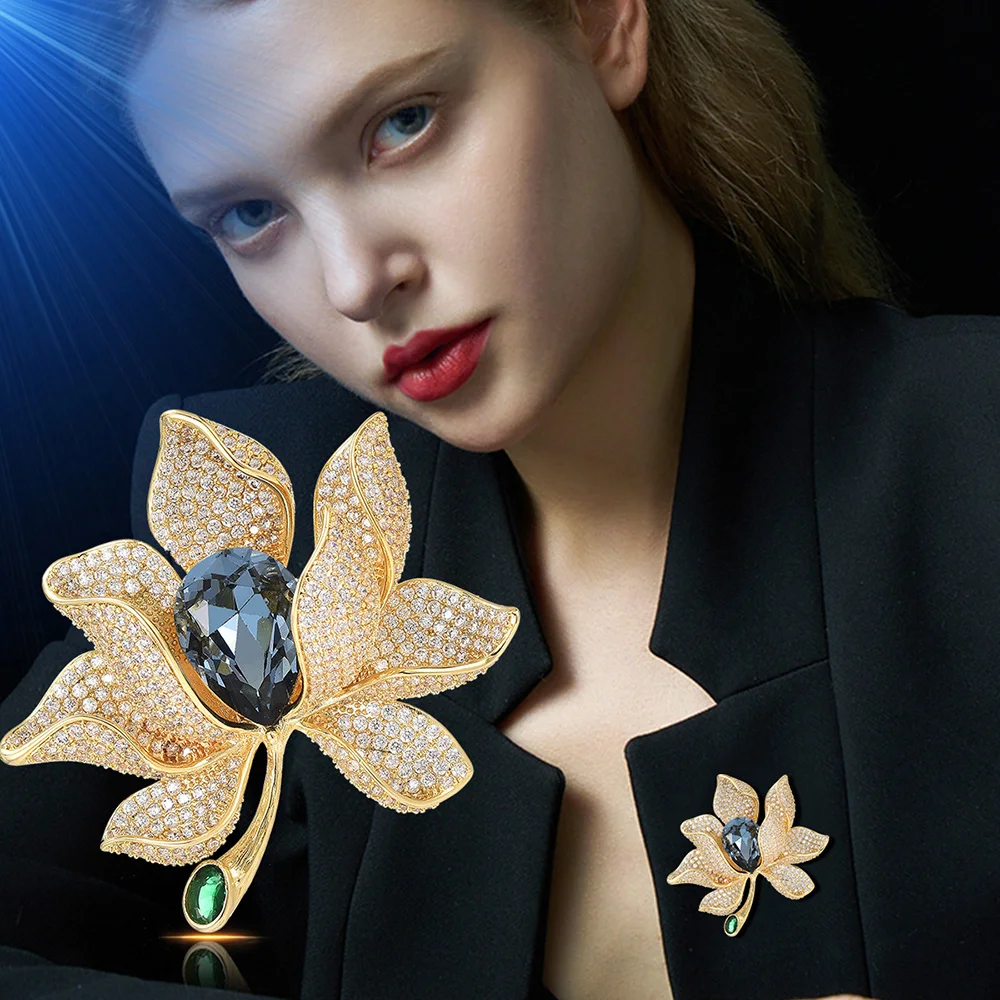 

Женские Элегантные значки в форме цветка лотоса с кристаллами и жемчугом Роскошные модные женские броши в виде растений для костюма и офиса корсажная брошь