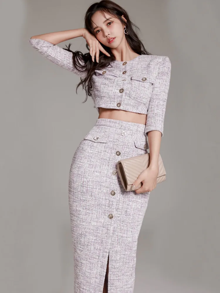 High Quality Small Fragrance Tweed Two Piece Set Women Elegant Fashion Short Jacket Coat + Skirt Suits Korean OL 2 Piece Outfit
High Quality Small Fragrance Tweed Two Piece Set Women Elegant Fashion Short Jacket Coat + Skirt Suits Korean OL 2 Piece Outfit