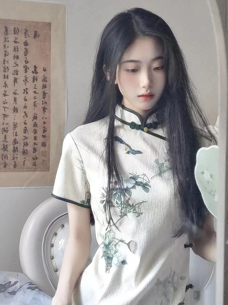 

White Modified Cheongsam Skirt 2024 New Women's Summer New Chinese Young Style Temperament High-end Girl Little Fresh