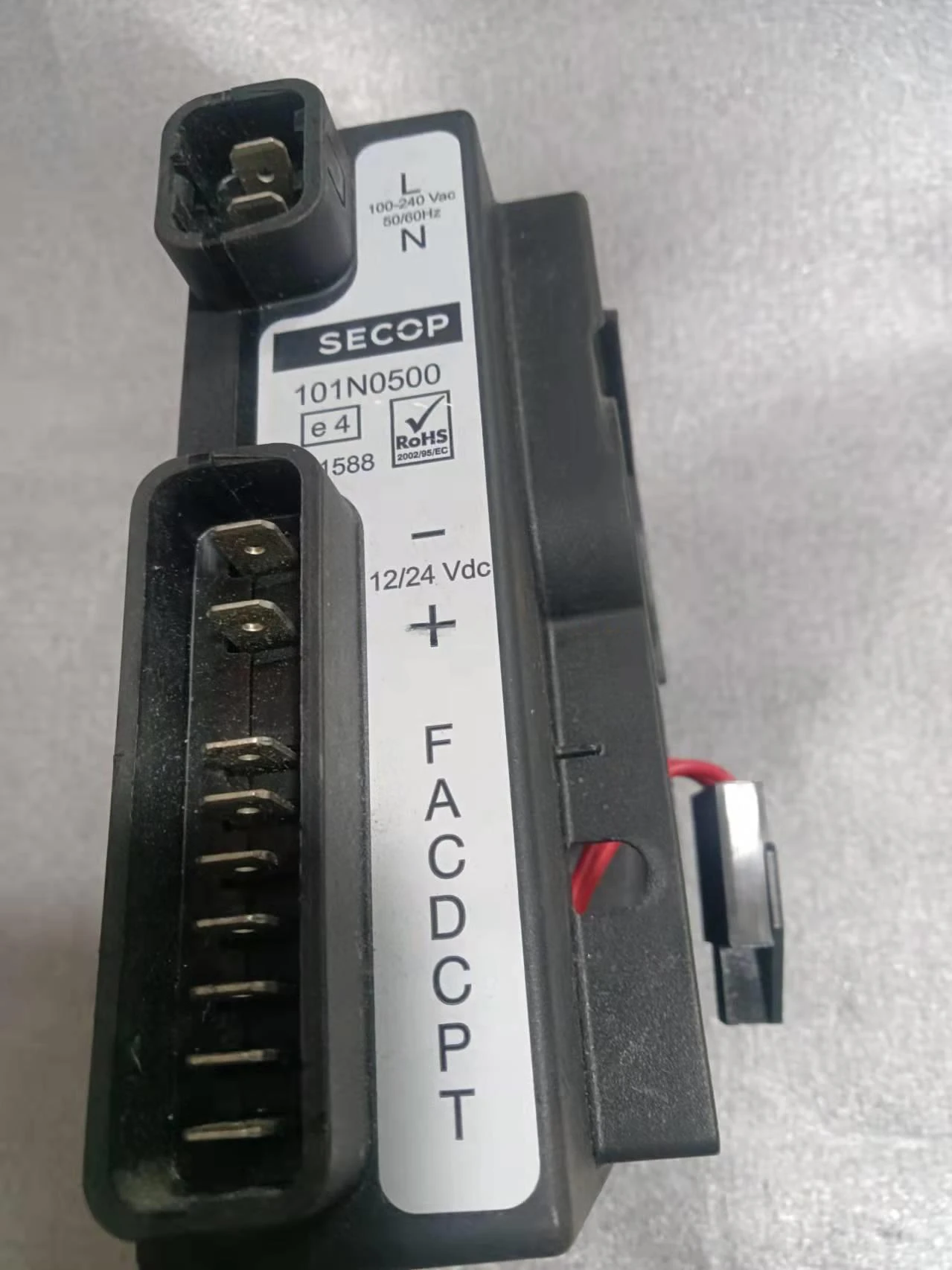 For 101N0510 101N0500 Same Function DC 12/24V Danfoss DC Variable Frequency Compressor Driver SECOP Drive Board/module
For 101N0510 101N0500 Same Function DC 12/24V Danfoss DC Variable Frequency Compressor Driver SECOP Drive Board/module