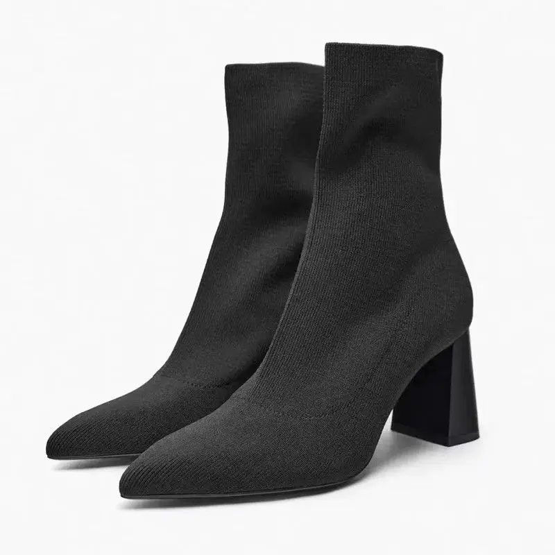 ZA 2024 New European and American High Quality Women Shoes Pointed Short Boots, Knitted Elastic Socks High Heeled Women Boots
ZA 2024 New European and American High Quality Women Shoes Pointed Short Boots, Knitted Elastic Socks High Heeled Women Boots