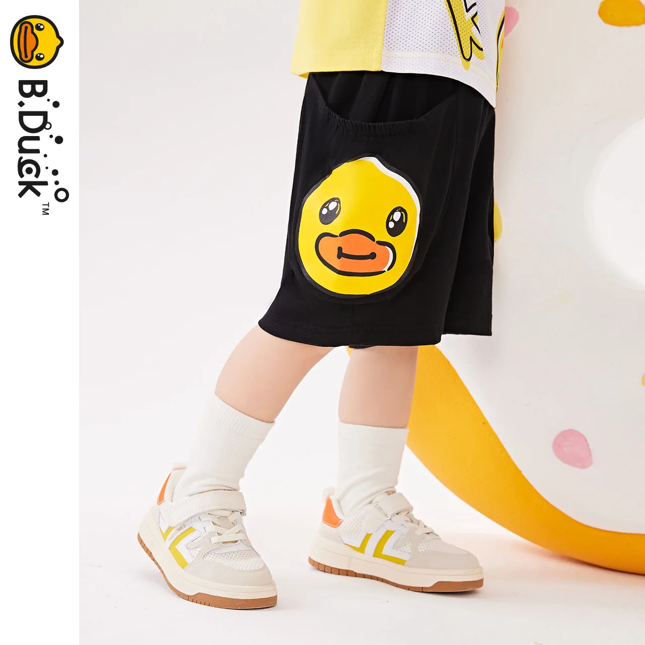 Летние повседневные шорты B.Duck для новорожденных мальчиков и девочек, однотонные брюки, детская тонкая одежда, джинсовые шорты, трикотажные шорты
Летние повседневные шорты B.Duck для новорожденных мальчиков и девочек, однотонные брюки, детская тонкая одежда, джинсовые шорты, трикотажные шорты