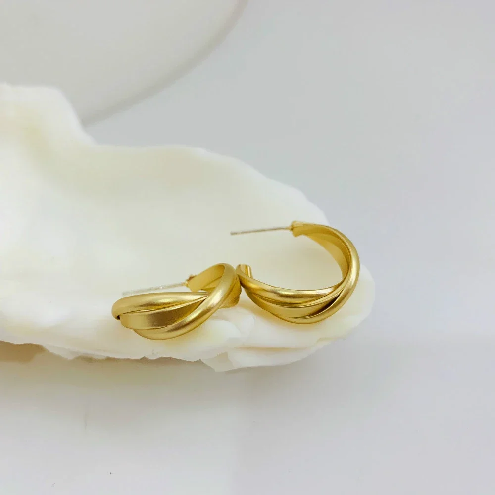 TKJ 925 Silver Needle Simple C-shaped Matte Gold Twist Earrings Women's Personalized Cocktail Party Jewelry Free Shipping
TKJ 925 Silver Needle Simple C-shaped Matte Gold Twist Earrings Women's Personalized Cocktail Party Jewelry Free Shipping