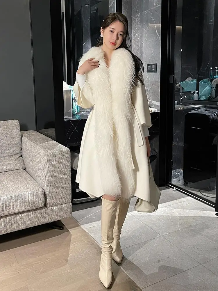 2023 Winter New Big Wool Collar Double sided Cashmere Coat Women's Mid length Raccoon Hair Lace up Women's Wool Coat
2023 Winter New Big Wool Collar Double sided Cashmere Coat Women's Mid length Raccoon Hair Lace up Women's Wool Coat