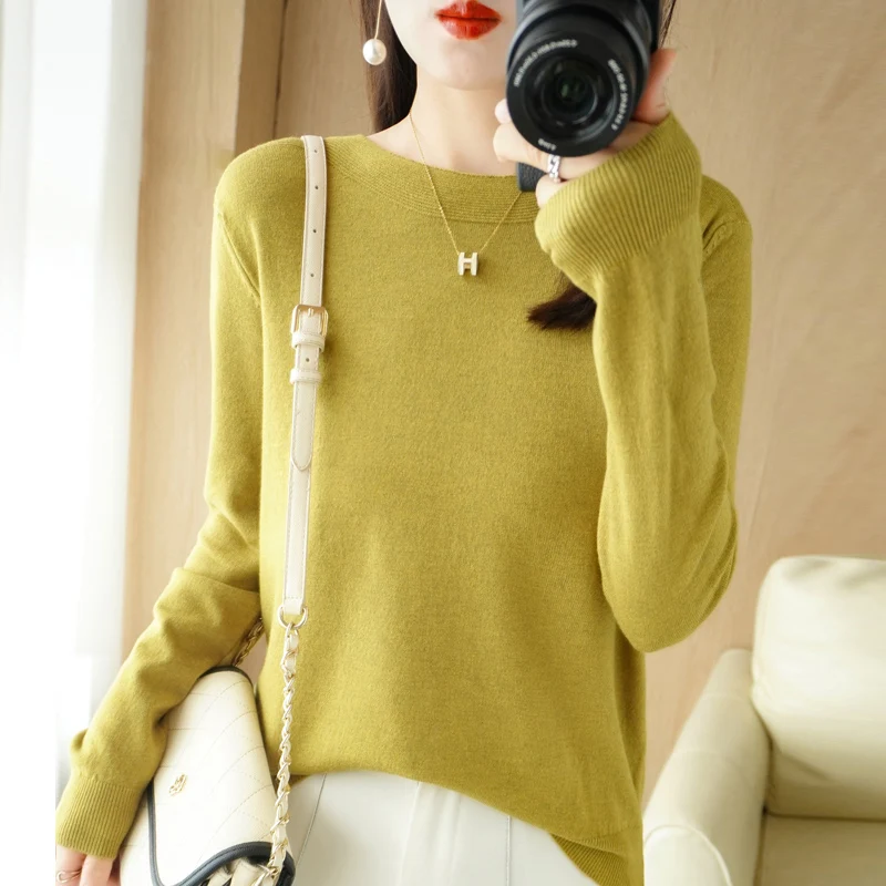 Slotted Wide Neck Long Sleeve Knitted Shirt Round Neck Women Autumn And Winter Simple Loose Woolen Shirt Han Feng Slim Undercoat 
Slotted Wide Neck Long Sleeve Knitted Shirt Round Neck Women Autumn And Winter Simple Loose Woolen Shirt Han Feng Slim Undercoat
