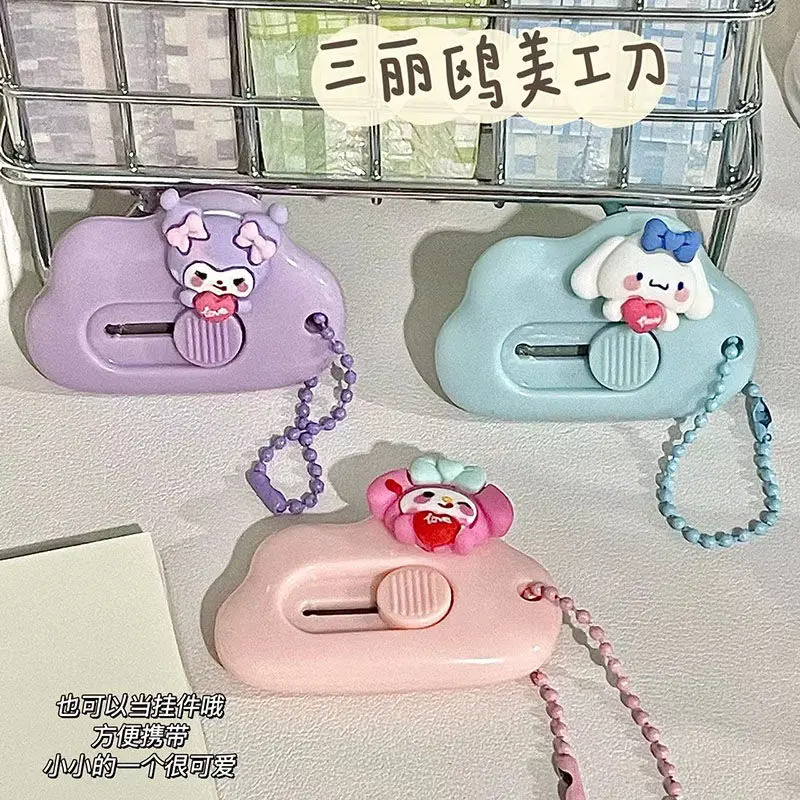 Sanrio плюшевый мой Мелодия Cinnamoroll pompurin Kuromi мультфильм милое облако хобби нож аниме плюшевые игрушки для девочек подарок на день рождения
Sanrio плюшевый мой Мелодия Cinnamoroll pompurin Kuromi мультфильм милое облако хобби нож аниме плюшевые игрушки для девочек подарок на день рождения