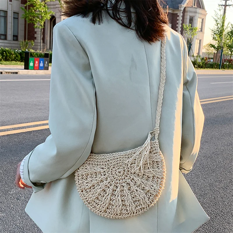 Half-Round Rattan Crossbody Bag Woven Straw Bag Summer Women Messenger Crossbody Bags Girls Small Beach Handbag 2023 New
Half-Round Rattan Crossbody Bag Woven Straw Bag Summer Women Messenger Crossbody Bags Girls Small Beach Handbag 2023 New