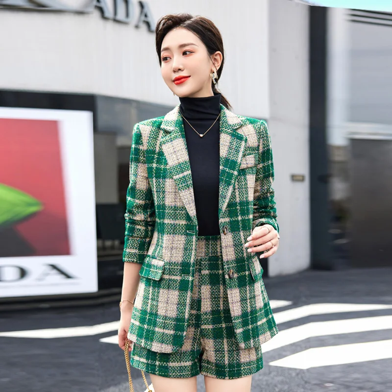 2022 New Autumn Winter Elegant Women Suits High Quality Retro Plaids Tweed Suit Coat And Shorts Two Piece Set
2022 New Autumn Winter Elegant Women Suits High Quality Retro Plaids Tweed Suit Coat And Shorts Two Piece Set