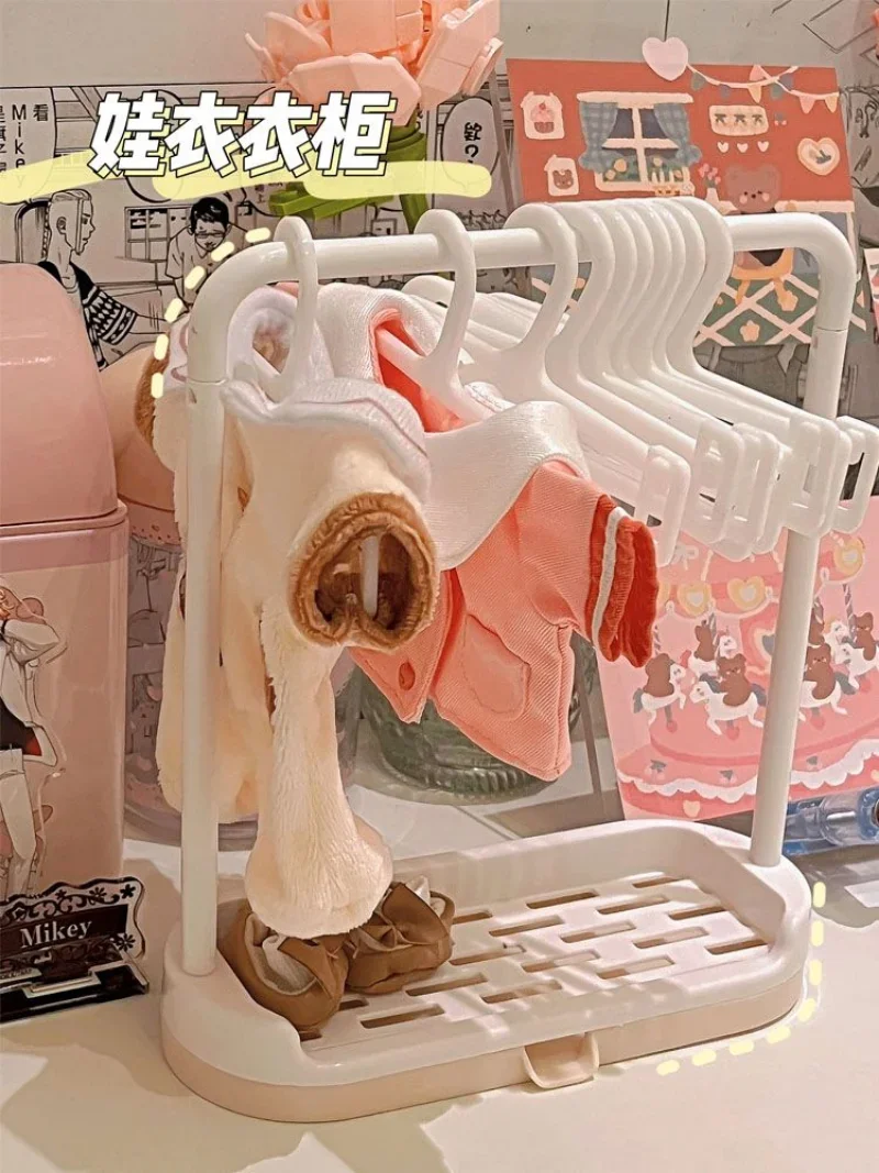 Dollhouse Simulation Plastic Miniture Doll Clothes Rack Garment Organizer Hanger for Doll Clothes Display Rack Accessories Toys
Dollhouse Simulation Plastic Miniture Doll Clothes Rack Garment Organizer Hanger for Doll Clothes Display Rack Accessories Toys