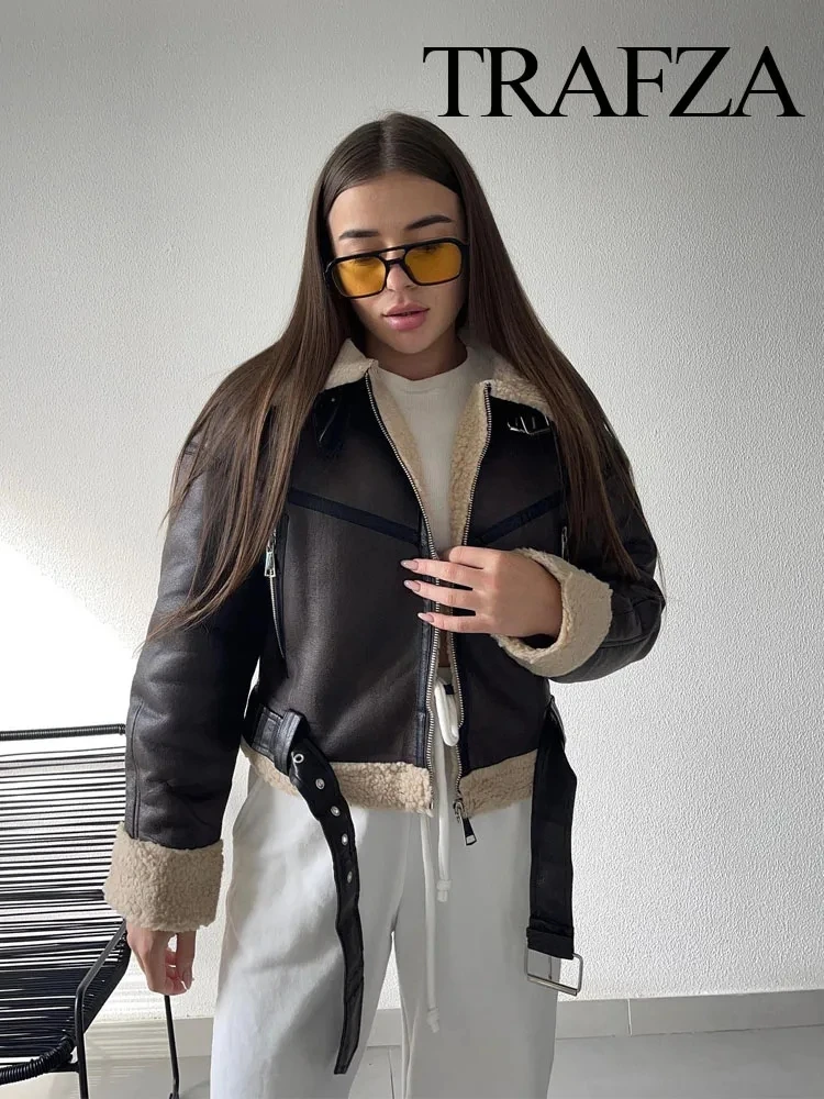 TRAFZA Women's Winter Fashion Faux Leather Jacket Brown Lapel Zipper Pocket Belt Decoration Women's Street Thick Zipper Jacket
TRAFZA Women's Winter Fashion Faux Leather Jacket Brown Lapel Zipper Pocket Belt Decoration Women's Street Thick Zipper Jacket