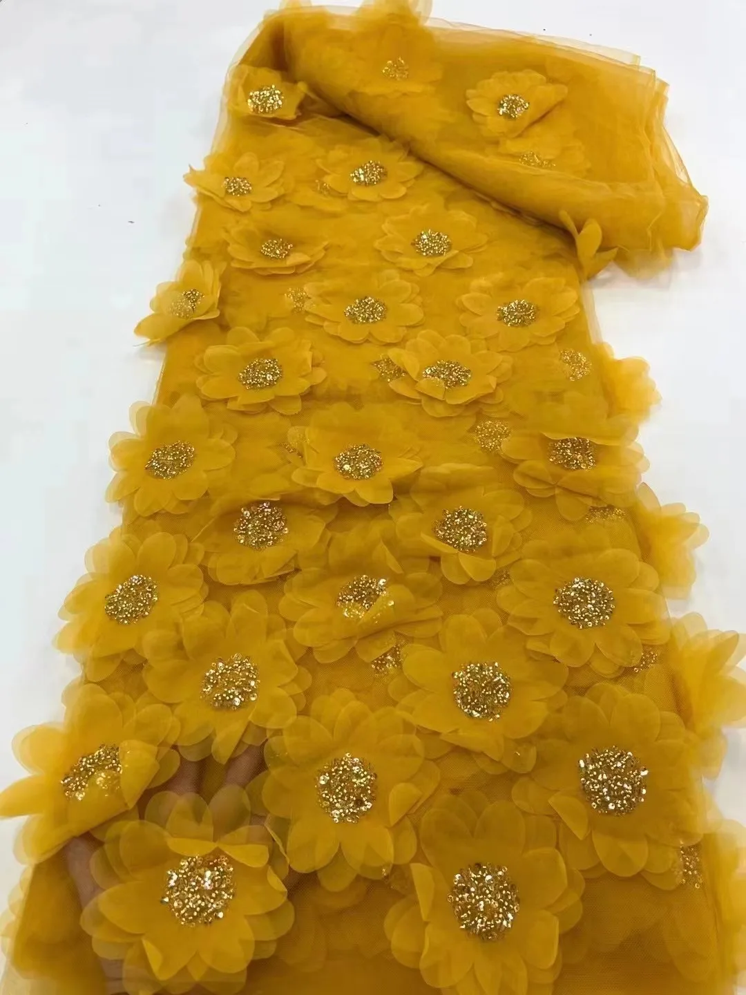 2024 Модная элегантная французская вышивка из бисера кружевная ткань 3D цветок Африканский нигерийский с блестками ткань для свадебного платья
2024 Модная элегантная французская вышивка из бисера кружевная ткань 3D цветок Африканский нигерийский с блестками ткань для свадебного платья