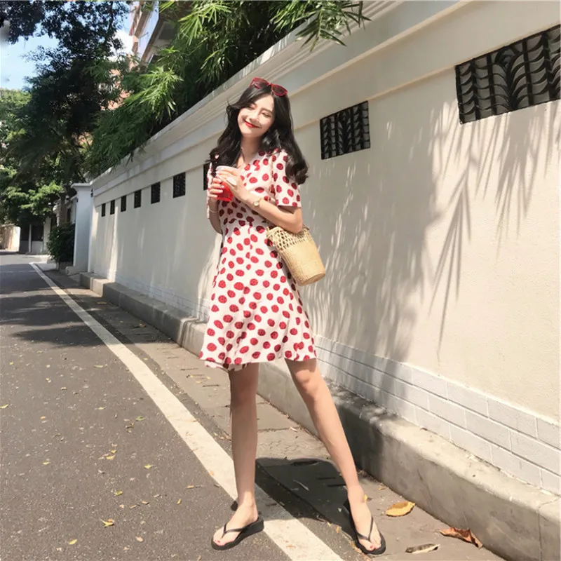 Summer Strawberry Dress Korean Fashion Kawaii Woman High Waist Dress 2023 New Loose Slim Push Up Hip Costume Casual Streetwear 
Summer Strawberry Dress Korean Fashion Kawaii Woman High Waist Dress 2023 New Loose Slim Push Up Hip Costume Casual Streetwear