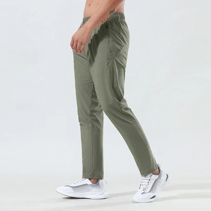 al yoga new sports pants men summer loose and thin breathable outdoor leisure running fitness training pants
al yoga new sports pants men summer loose and thin breathable outdoor leisure running fitness training pants