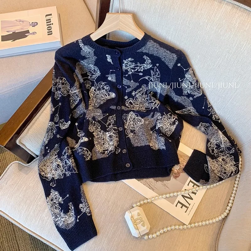 Vintage High Quality Round Neck Embroidery Print Sweater Women's Autumn Spring 2024 French Style Knitted Cardigan Tops X777
Vintage High Quality Round Neck Embroidery Print Sweater Women's Autumn Spring 2024 French Style Knitted Cardigan Tops X777