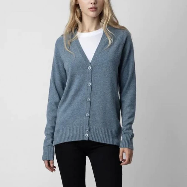 Fashion Classic Trendy Luxury Designer Early Autumn V-Neck Long Sleeve Stars Pattern Cardigan Sweater Knitwear Tops Women
Fashion Classic Trendy Luxury Designer Early Autumn V-Neck Long Sleeve Stars Pattern Cardigan Sweater Knitwear Tops Women