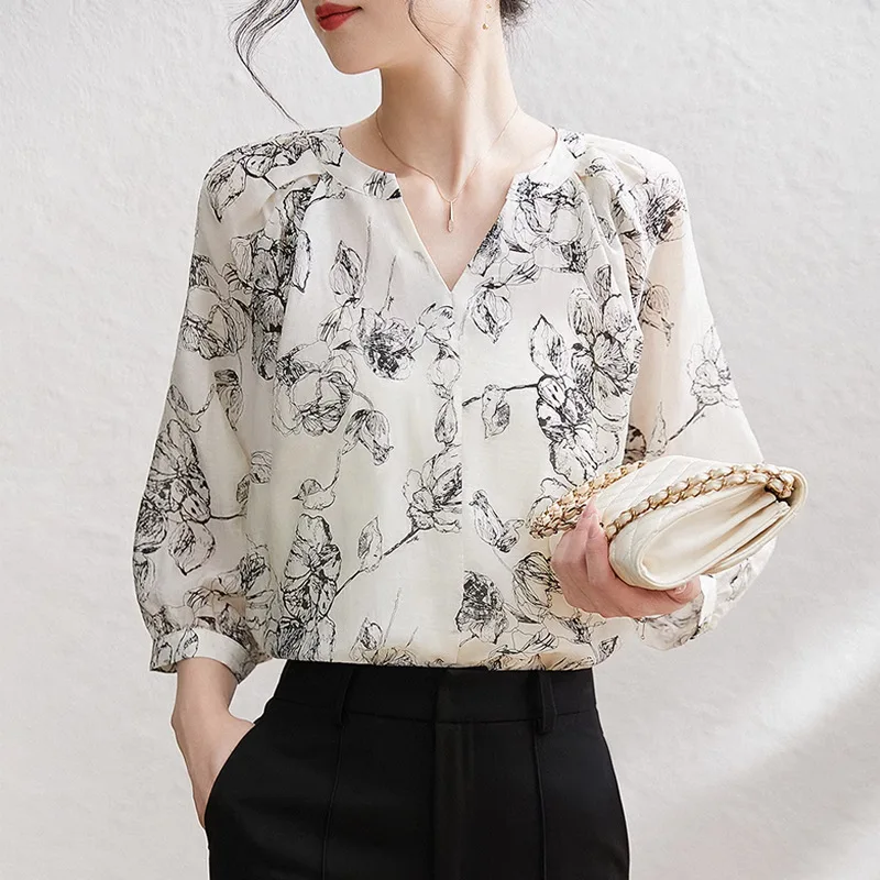 Retro Lazy Feng Shui Ink Printing Tencel Simple Loose Lantern Sleeve V-neck Shirt Blouse Blouse Women
Retro Lazy Feng Shui Ink Printing Tencel Simple Loose Lantern Sleeve V-neck Shirt Blouse Blouse Women
