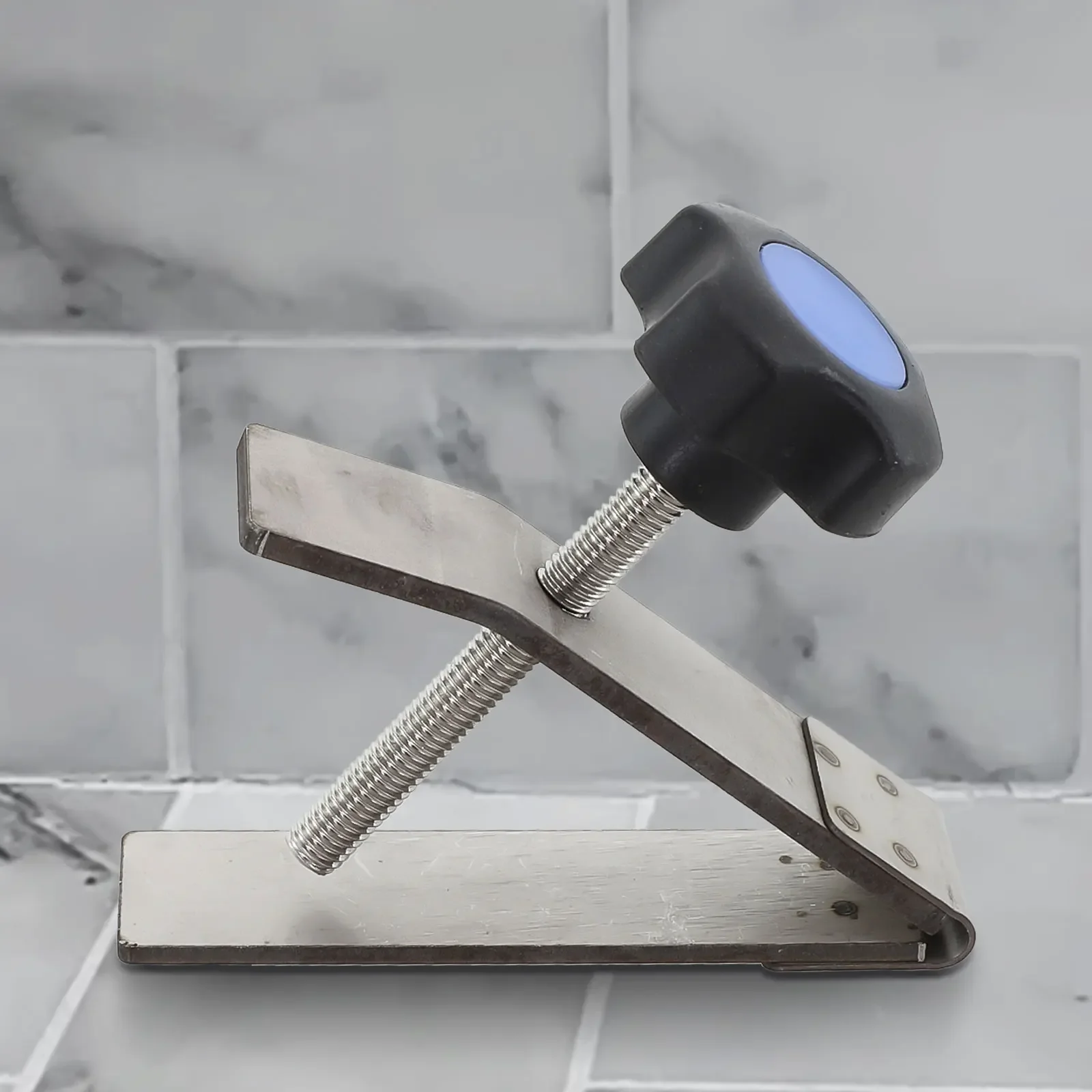 Brick Laying Tools Height Regulator Lift Adjustment Tool Adjusting Support Height Hand Tools Horizontal Locator Wall Tile Tool
Brick Laying Tools Height Regulator Lift Adjustment Tool Adjusting Support Height Hand Tools Horizontal Locator Wall Tile Tool