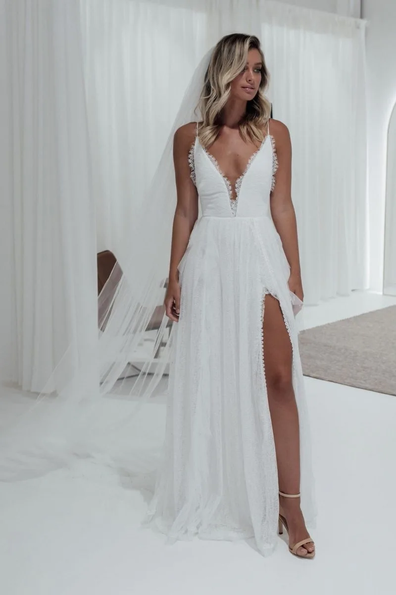 New arrival fashion ladies ruffle edge dress women sleeveless floor length V neck sexy evening dress Vestidos
New arrival fashion ladies ruffle edge dress women sleeveless floor length V neck sexy evening dress Vestidos