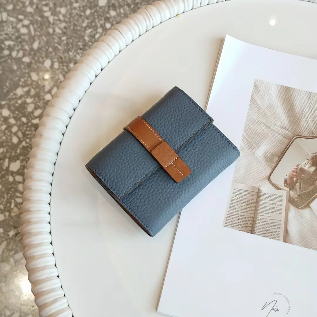 Short Wallet Women Purses Fashion Coin Purse Card Holder Wallets Female Genuine Leather Wallet Clutch Bag
Short Wallet Women Purses Fashion Coin Purse Card Holder Wallets Female Genuine Leather Wallet Clutch Bag