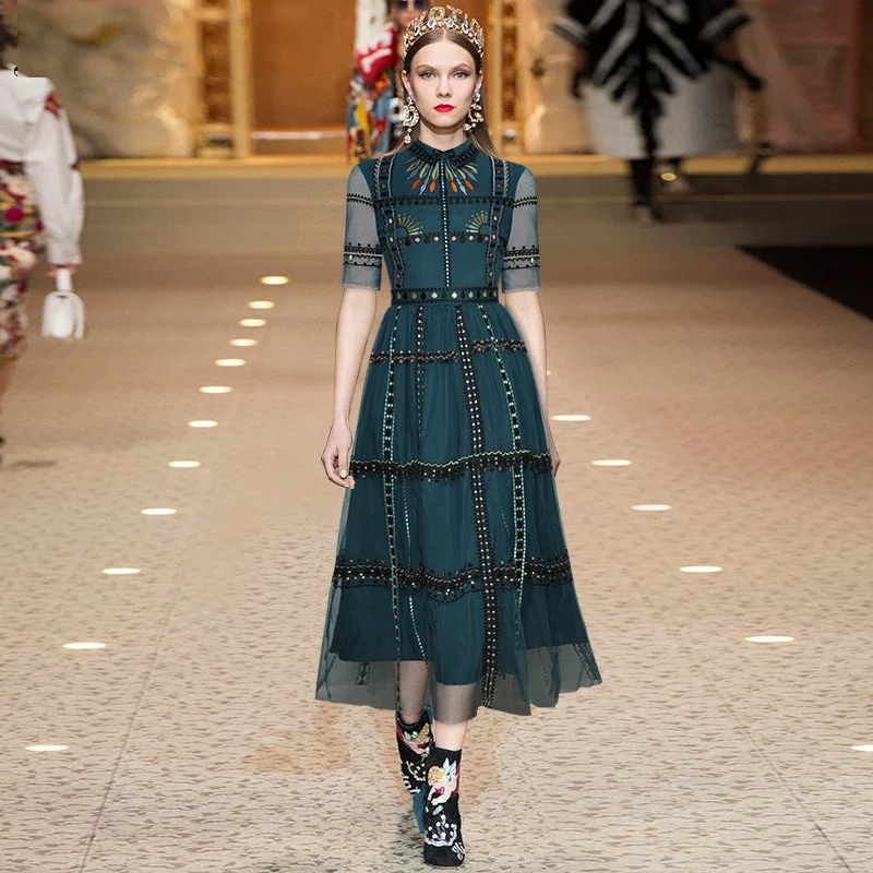 New Fashion Designer Summer Women's Turn-down Collar High waist Stripe Embroidery Vintage Mesh Elegant Party dress
New Fashion Designer Summer Women's Turn-down Collar High waist Stripe Embroidery Vintage Mesh Elegant Party dress