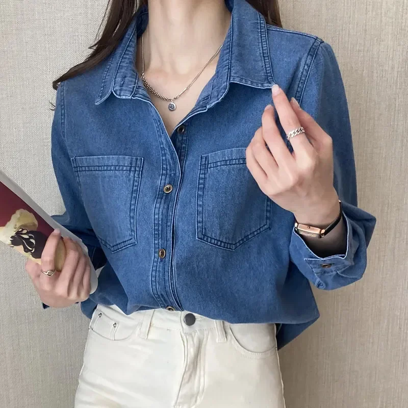 

2024 New Blue Denim Shirt Women Autumn New Single-Breasted Jeans Blouses Female Pockets Loose Fashion Lapel Cowboy Blusas