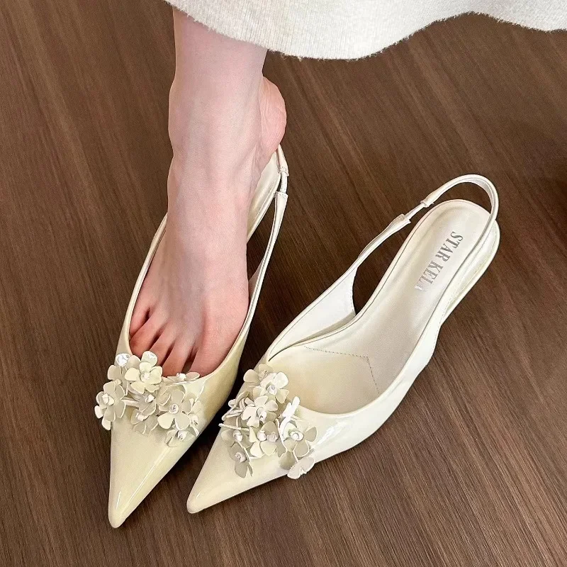 

Women Low Heels and High Heels 2024 Spring/Summer New Fashion Flower Pointed Shallow Mouth Sandals Banquet Wedding Casual Shoes