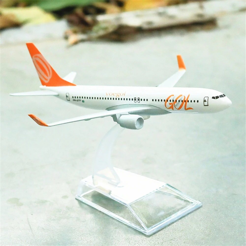 

Масштаб 1:400 металлический самолет GOL Реплика авиакомпании Боинг авиационная модель самолета литые миниатюрные игрушки для детей мальчиков