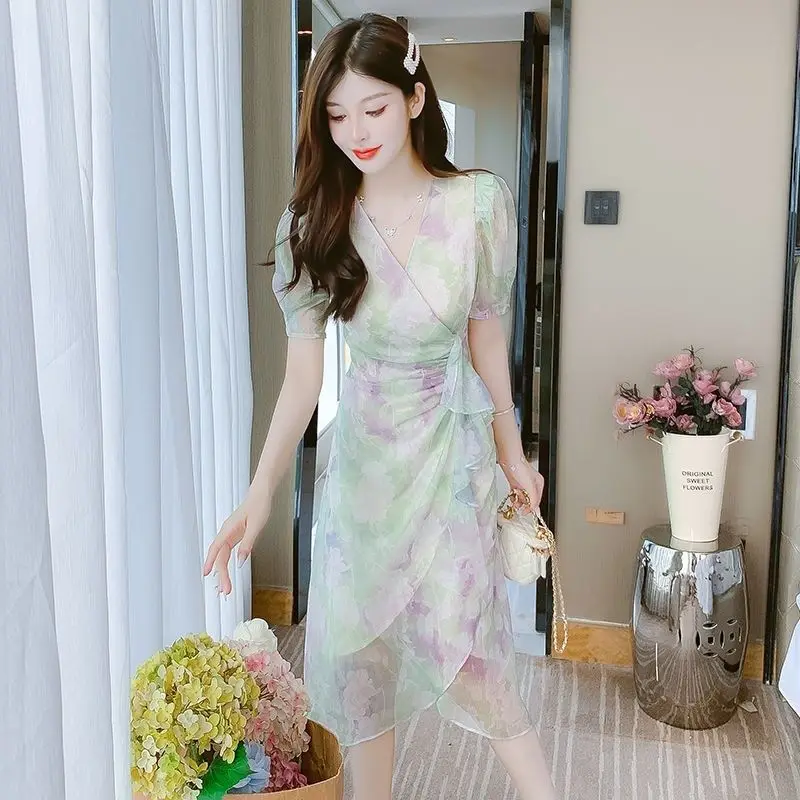 Fashion Printed Ruffles Puff Sleeve Irregular Floral Dress Women Clothing 2024 Summer New Slim Elegant Asymmetrical Party Dress
Fashion Printed Ruffles Puff Sleeve Irregular Floral Dress Women Clothing 2024 Summer New Slim Elegant Asymmetrical Party Dress