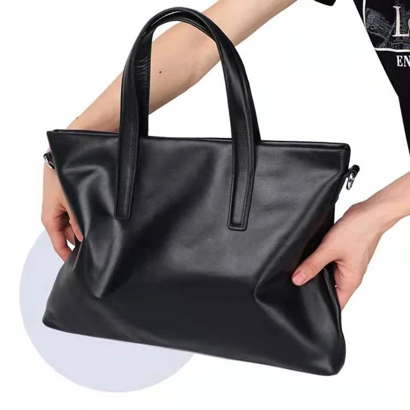 AETOO New men's bag leather briefcase large capacity business one shoulder oblique span handbag
AETOO New men's bag leather briefcase large capacity business one shoulder oblique span handbag