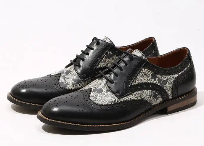High Quality Lace up Black Derby shoes Printing shoes for men Genuine Leather Men's shoes Retro wedding Men shoes
High Quality Lace up Black Derby shoes Printing shoes for men Genuine Leather Men's shoes Retro wedding Men shoes