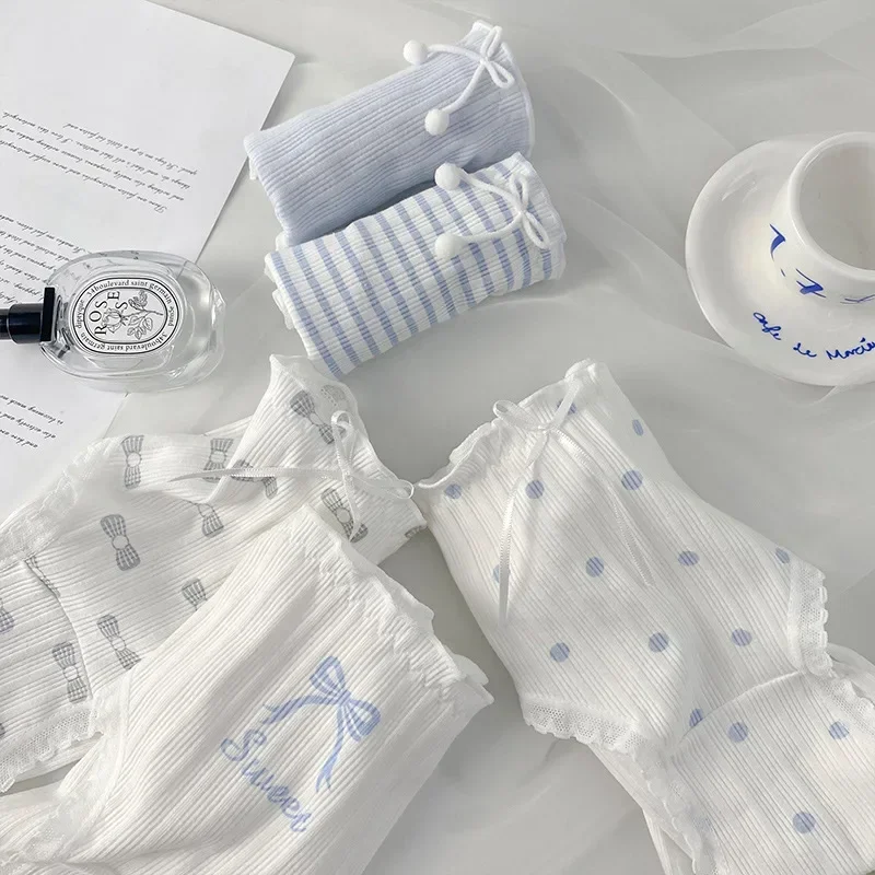 Original sea salt blue wind chimes threaded briefs for women pure cotton crotch waist pack hips student girls briefs
Original sea salt blue wind chimes threaded briefs for women pure cotton crotch waist pack hips student girls briefs