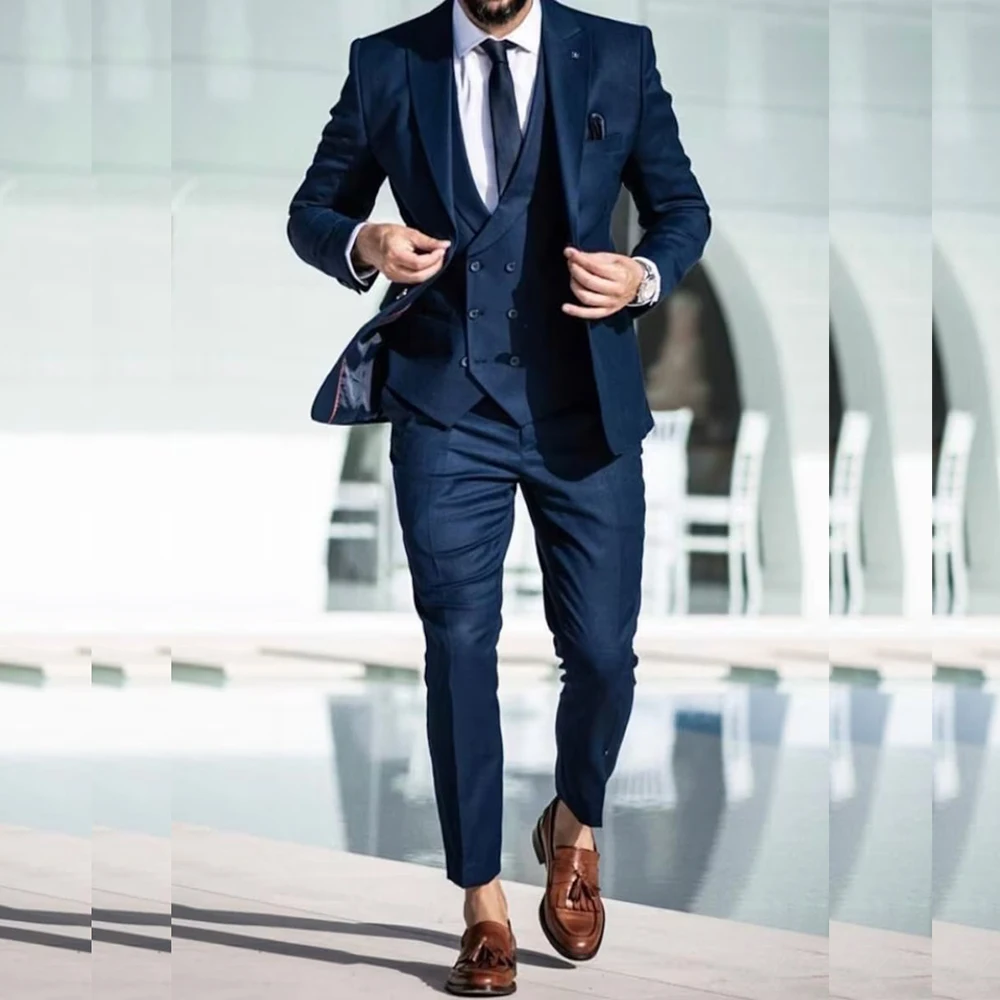 Elegant Navy Blue Men's Suits Blazer Terno Single Breasted Peak Lapel Formal Business Costume Luxury 3 Piece Jacket Pants Vest
Elegant Navy Blue Men's Suits Blazer Terno Single Breasted Peak Lapel Formal Business Costume Luxury 3 Piece Jacket Pants Vest