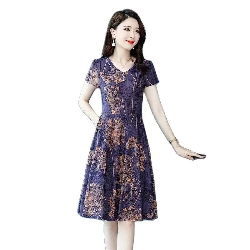 Foreignstyle Mothers Summer Dress Elastic Large Size Ice Silk Dress Has Pockets Loose Fashion Slimming Kneelength And Long Skirt
Foreignstyle Mothers Summer Dress Elastic Large Size Ice Silk Dress Has Pockets Loose Fashion Slimming Kneelength And Long Skirt