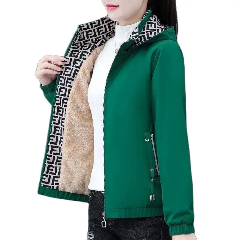 

Новинка Осень-зима 2023, женское хлопковое пальто с бархатной подкладкой, короткая женская модная высококачественная повседневная теплая куртка с капюшоном