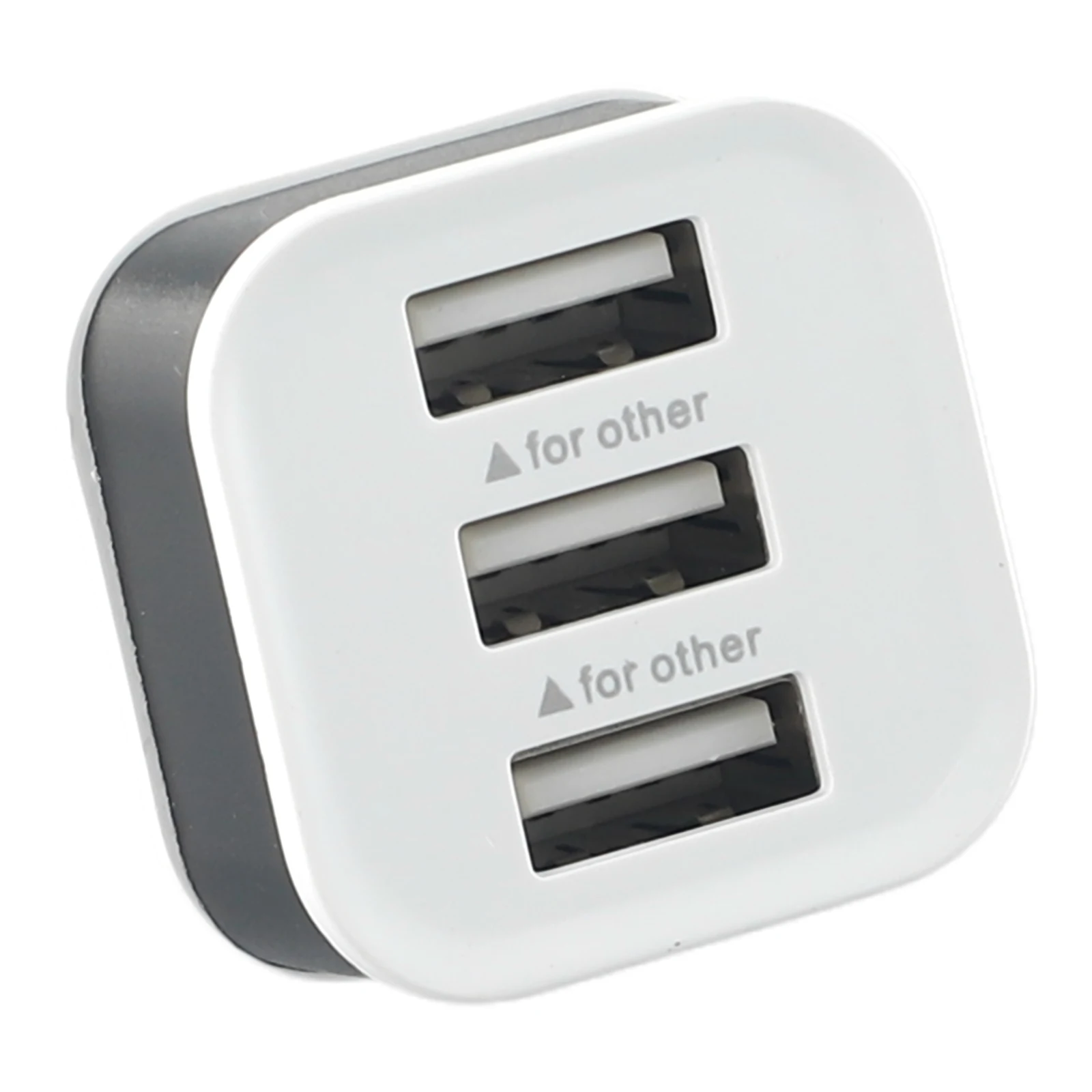

3 Port Car USB Extender Slots Hub Adaptor USB 3in1 2.0 Multiple Quick Charge 3.1x3.1x3.5CM Auto Electronics Parts