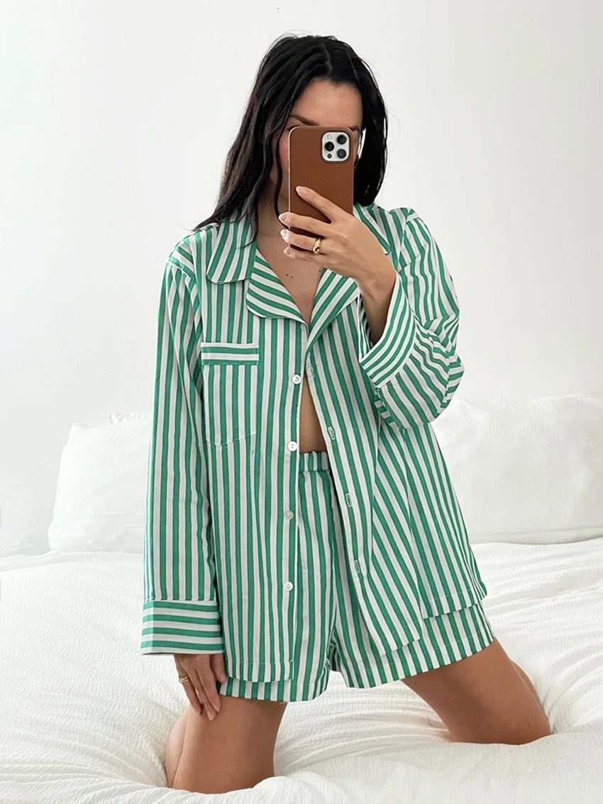 Marthaqiqi Striped Women Nightgowns Set Long Sleeve Pajamas Sexy Turn-Down Collar Nightwear Shorts 2023 New Loose Nightie Suits
Marthaqiqi Striped Women Nightgowns Set Long Sleeve Pajamas Sexy Turn-Down Collar Nightwear Shorts 2023 New Loose Nightie Suits