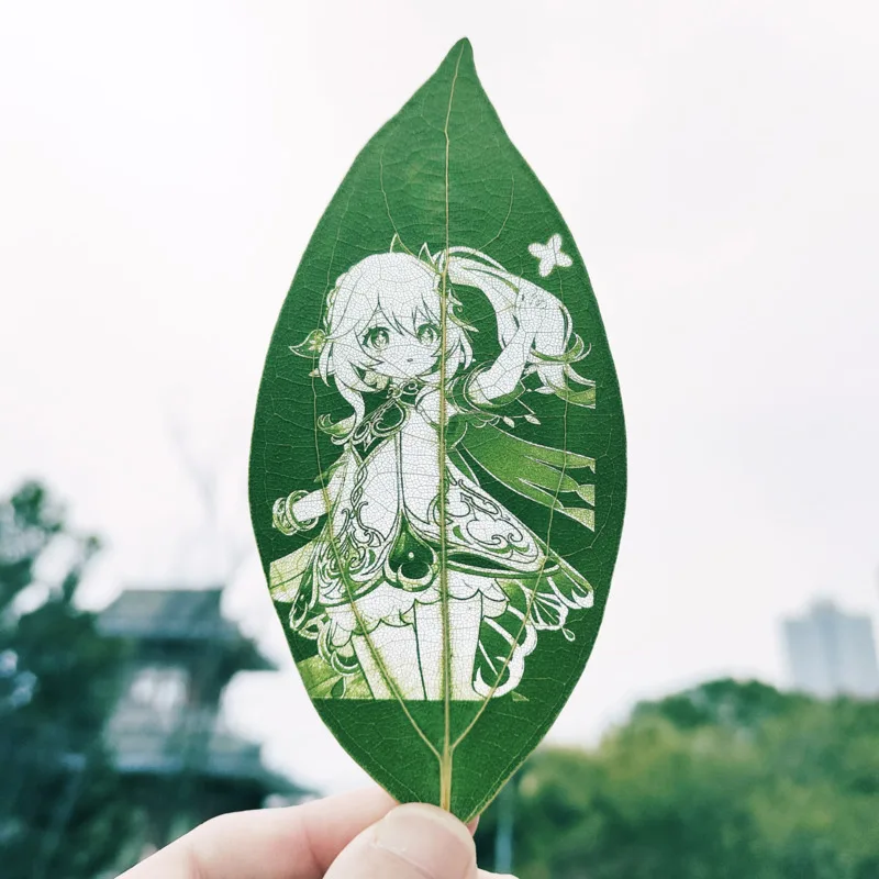 Genshin Impact Anime Leaf Carving Photos Nahida Zhongli Tartaglia Xiao Raiden Shogun Kaedehara Kazuha Klee Desktop Decoration
Genshin Impact Anime Leaf Carving Photos Nahida Zhongli Tartaglia Xiao Raiden Shogun Kaedehara Kazuha Klee Desktop Decoration