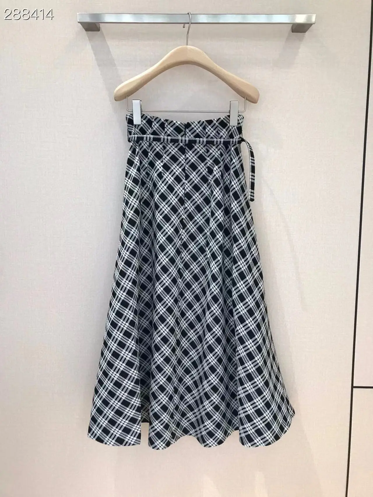 Fyion High Quality Women's Skirt Plaid Print Ladies Party Long Skirt Top 2022 Summer Fashion Runway
Fyion High Quality Women's Skirt Plaid Print Ladies Party Long Skirt Top 2022 Summer Fashion Runway